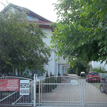 Apartman Pávai Hajdúszoboszló Exterior foto
