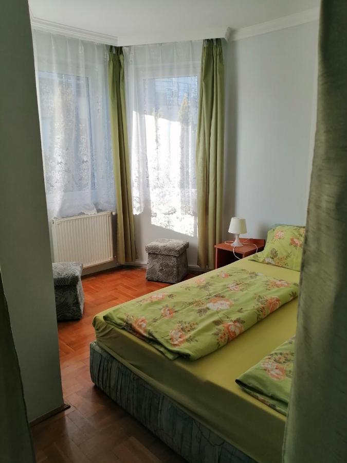 Apartman Pávai Hajdúszoboszló Exterior foto